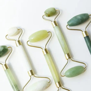 jade face roller skincare tool
