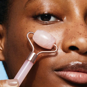 rose quartz facial roller for puffiness