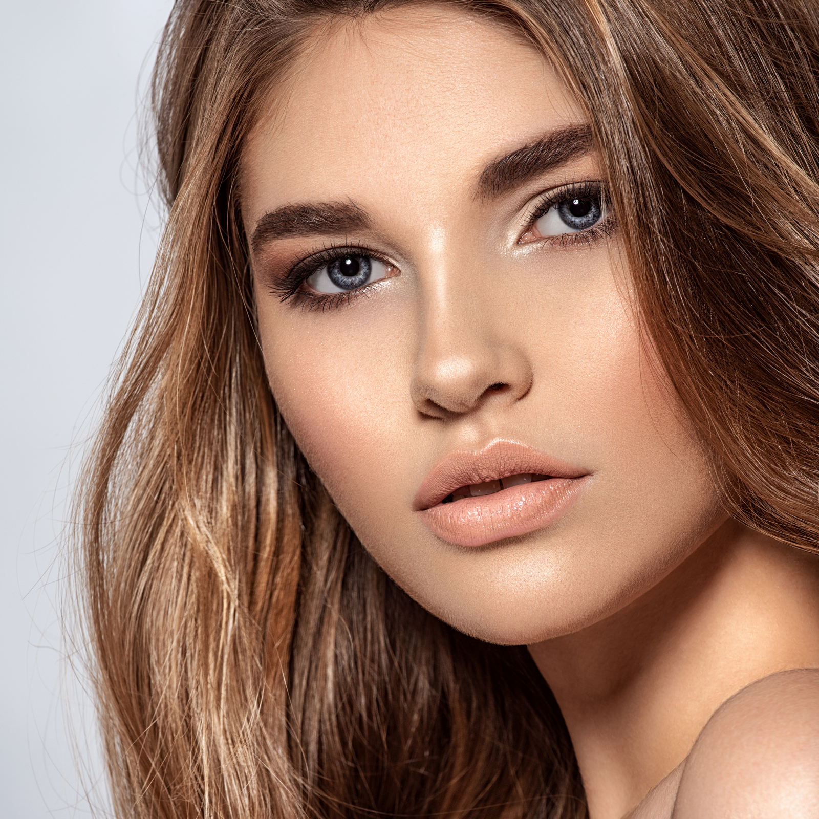 Mesmerize Eye Essentials