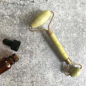 jade crystal roller lymphatic drainage